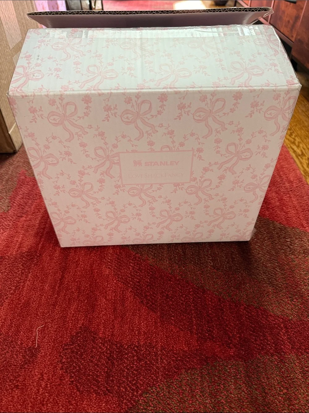 Stanley Pale Pink Floral Bow 7 L lunch box - Picture 3 of 4